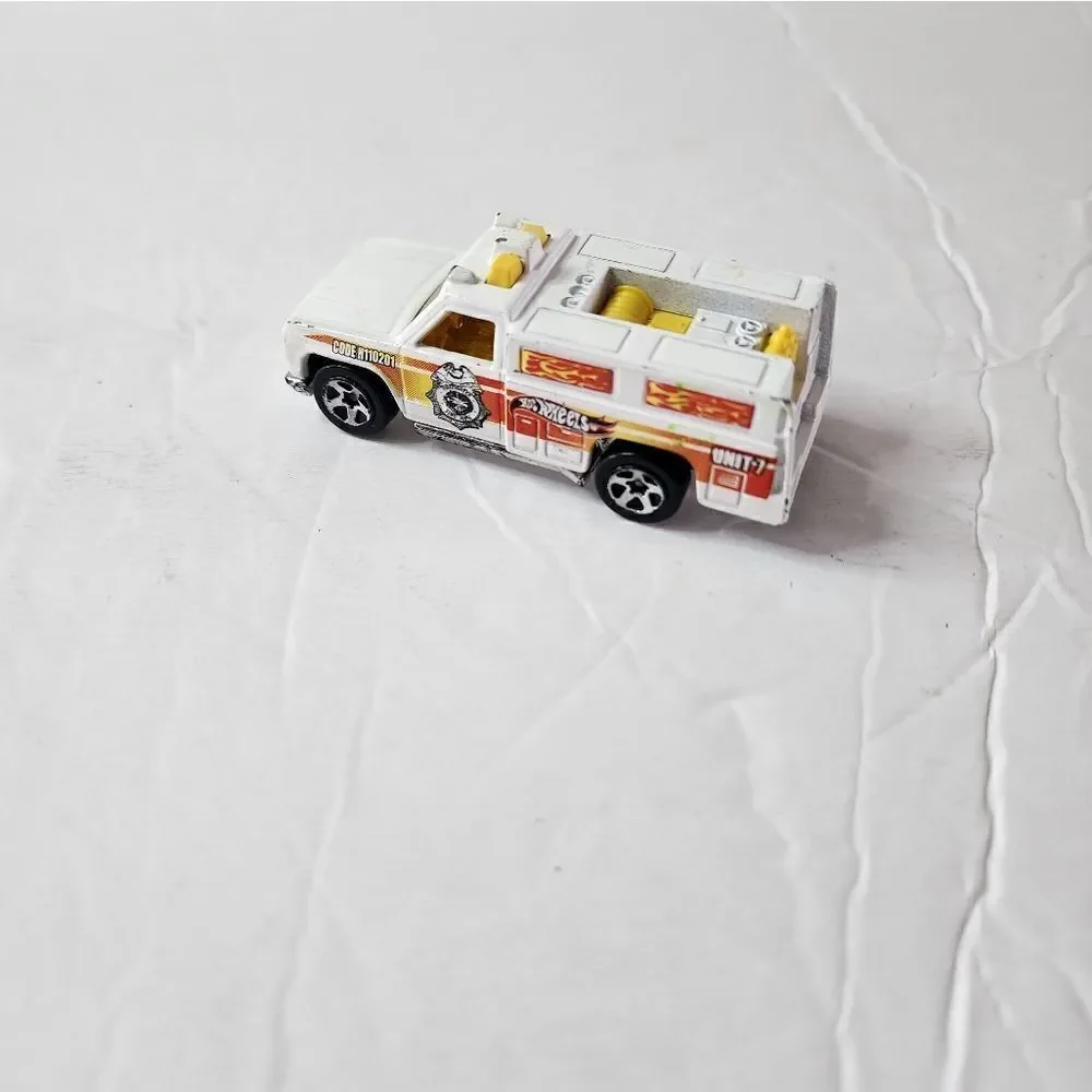 1974 Hot Wheels Unit 7 Emergency Vehicle